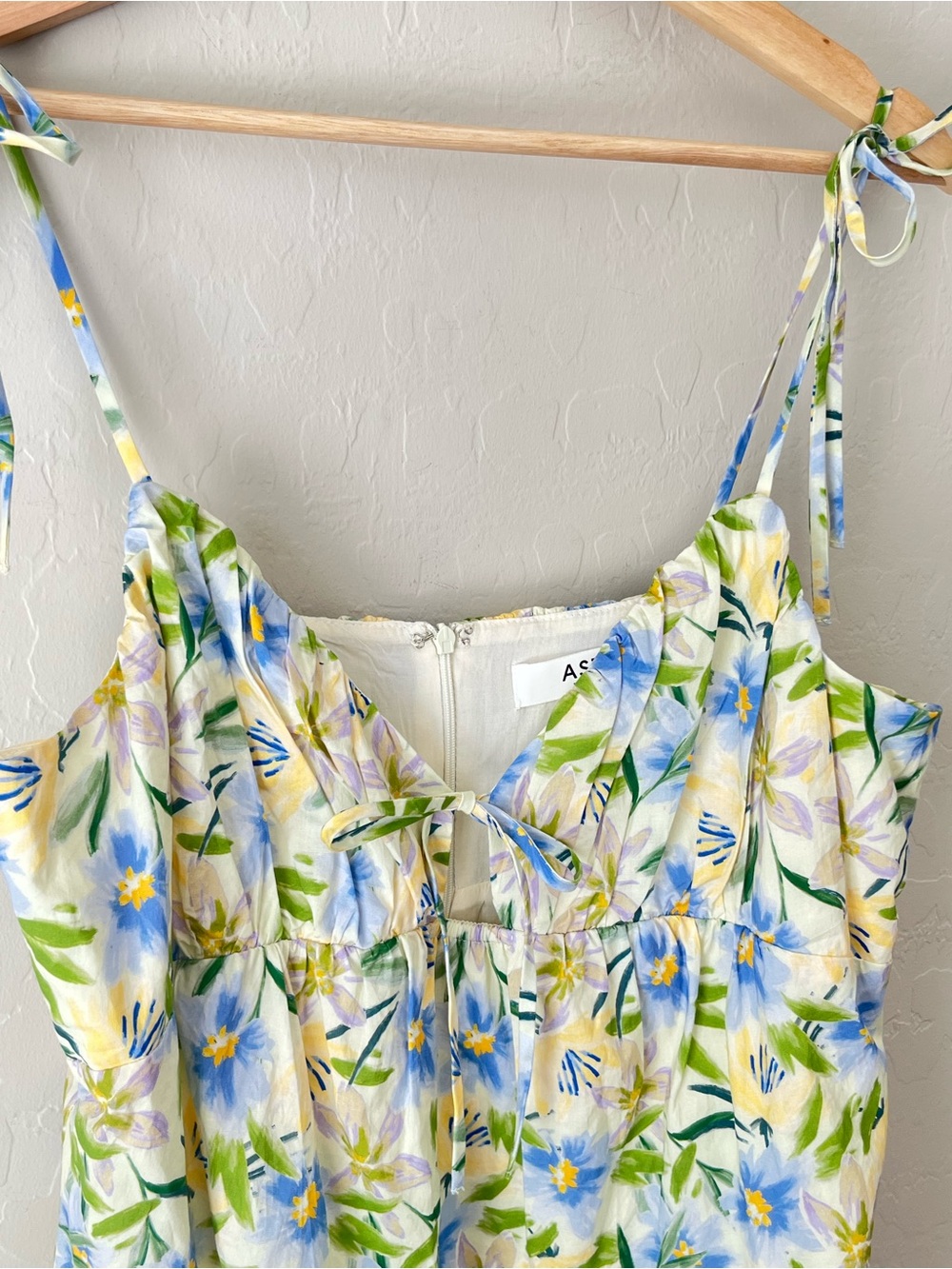 ASTR the label floral Tie Strap Tiered Maxi Dress NEW large - Picture 12 of 14